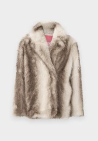 Abrigo de pelo sintético en beige y marrón, con cuello chal, mangas largas y una textura suave. Forrado con un interior rosa.