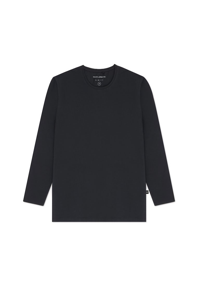 Czarna, długosleeve koszulka z miękkiego materiału, z okrągłym dekoltem i dopasowanym krojem. Metka na wewnętrznej stronie kołnierza i mała metka na dolnym brzegu.