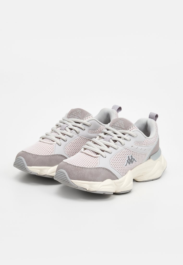 Sneaker low