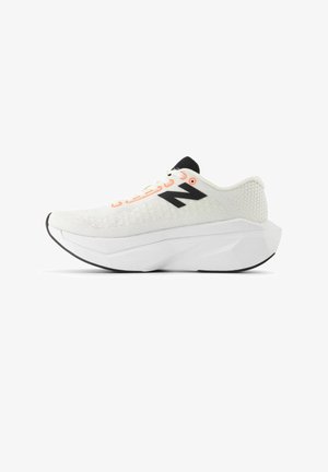 New Balance, FUELCELL SUPERCOMP TRAINER V3 - Sneakers basse - sea salt urgent red