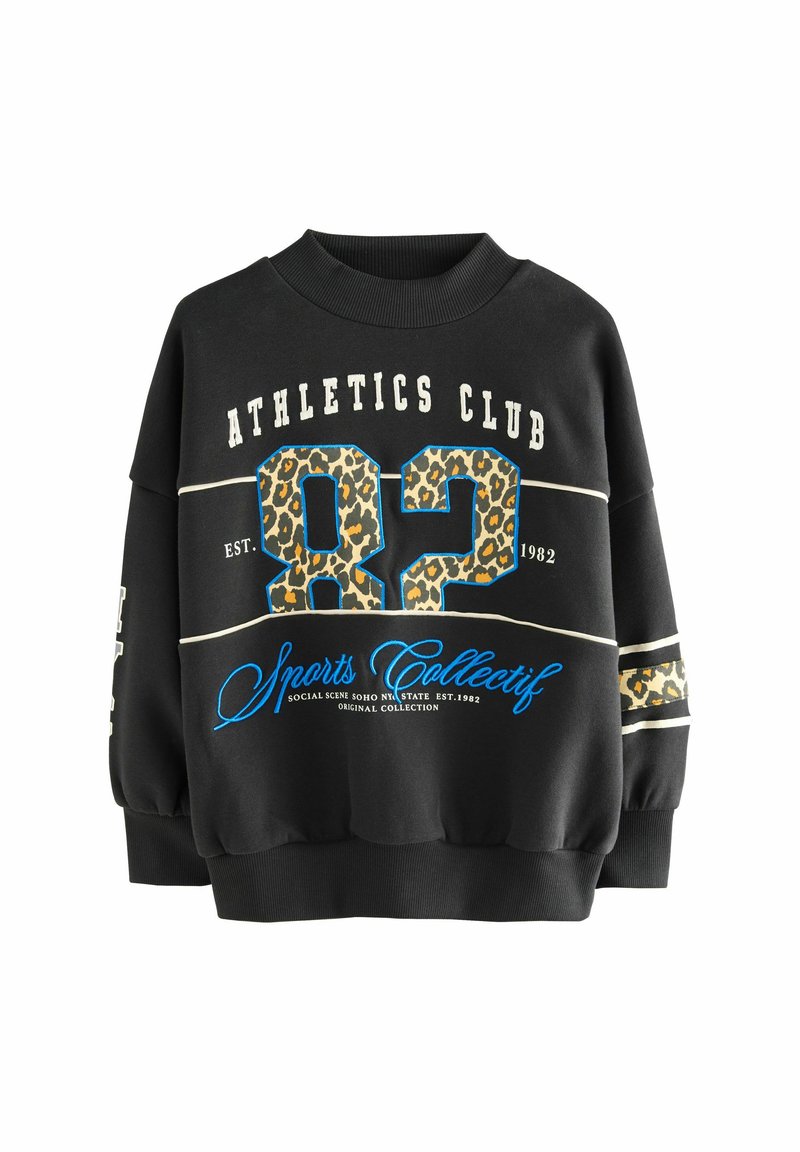 Svart sweatshirt med leopardmönstrade detaljer, kraftig grafisk text, crew neckline och ribbade ärmar. Tillverkad av mjukt, hållbart material.