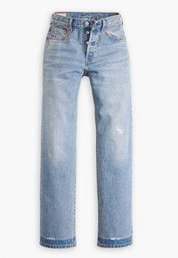 Jean bleu clair taille haute à jambes droites, fermeture à boutons, poches avant et arrière, avec de légers détails usés sur la cuisse droite et l'ourlet.