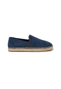 Espadrille en suède navy à enfiler avec des panneaux élastiques sur les côtés, une semelle en corde de jute et un bout arrondi. Couture accentuée autour de la semelle.