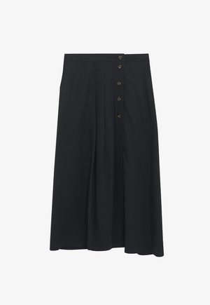 Zwarte midi-rok van zacht materiaal, met een knoopsluiting aan de voorkant, geplooide design en een lichte A-lijn vorm. Gladde textuur zonder patroon.
