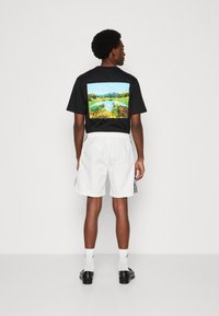 adidas Originals ATL SHORTS - Calças de fato de treino - cloud white