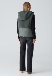 OPUS WINDUS - Bodywarmer - dark sage