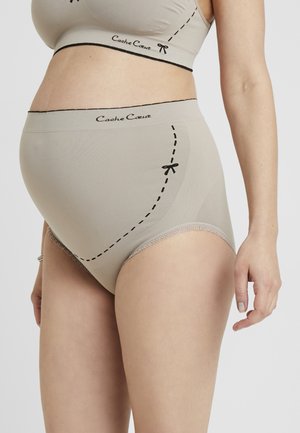 Beige Schwangerschaftsunterwäsche mit schwarzen Nähten, Logo am Bund und Spitzenbesatz. Glatte Textur, vollschützendes Design.