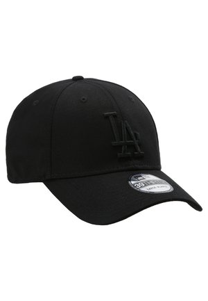 Schwarze Baseballmütze aus Baumwolle mit strukturiertem Finish. Verfügt über ein gesticktes "LA"-Logo und einen gebogenen Schirm. Enthält ein Größenetikett.