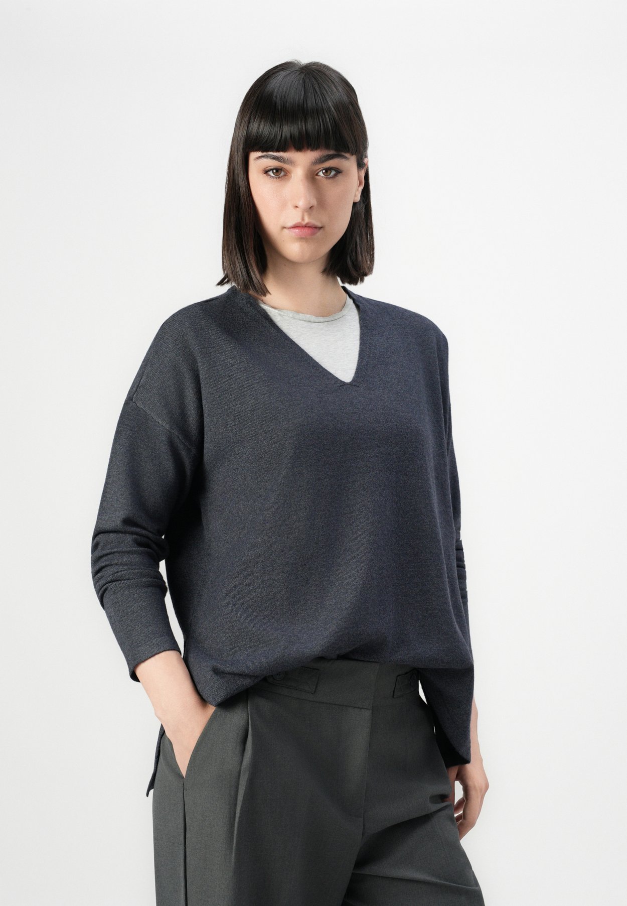 ONLAMALIO LIFE V NECK