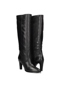 Zwarte leren kniehoge laarzen met een spitse neuzen en een blokhak van gemiddelde hoogte. Soepele textuur en minimalistisch design, zonder zichtbare hardware.