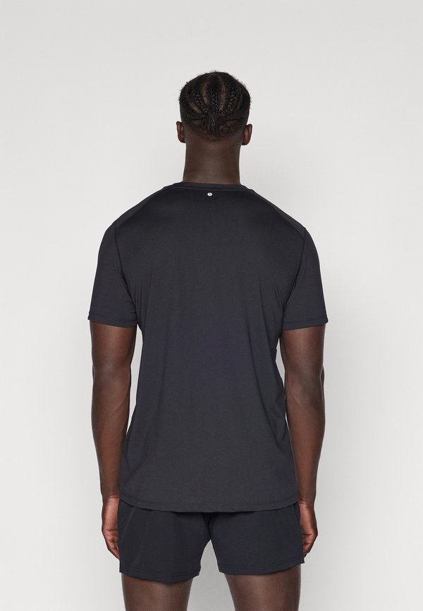 ATHLETIC  - Basic T-shirt3