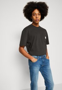 lee trenton bootcut jeans