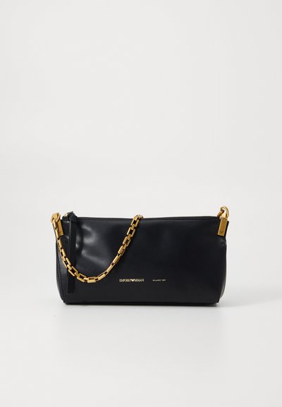 Emporio Armani GIGI HOBO  - Kabelka - nero/black