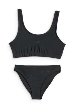 Czarny dwuczęściowy strój kąpielowy z górą z okrągłym dekoltem i majtkami bikini, oba z małym logo "4F" z przodu.