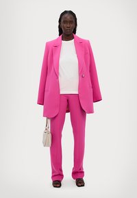 CHIARA FERRAGNI GIACCHE - Blejzer - raspberry rose