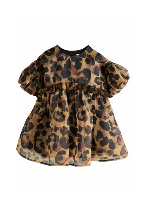 Robe à imprimé léopard avec des manches bouffantes, des volants, et un col rond. Fabriquée en tissu léger et transparent dans des tons beiges, noirs et marron.