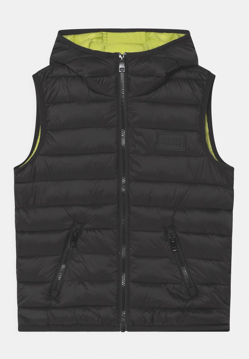 Czarna kamizelka puchowa z kapturem i zamkiem z przodu, wyposażona w neonowo-żółtą podszewkę, dwa zasuwane boczne kieszenie oraz teksturowany pikowany wzór.