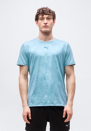 EMBOSS TEE - Sportfelső - baltic sea blue