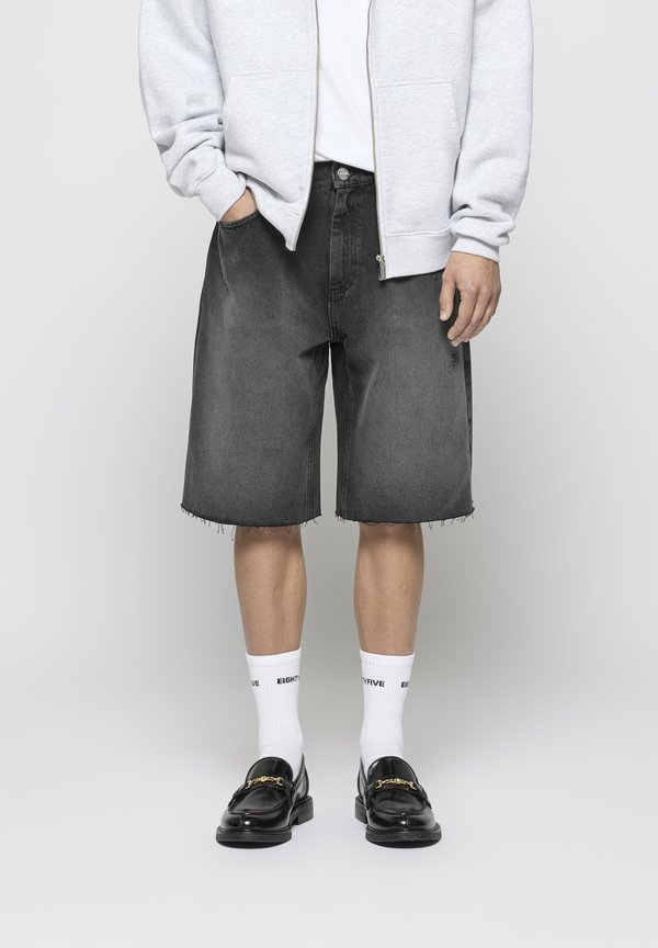 CUT OFF BAGGY - Jeans Shorts