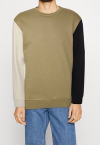 Pier One Sudadera - black