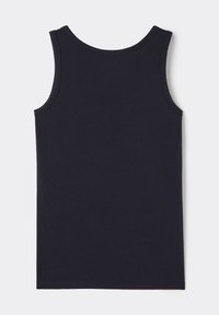 Námořnická modrá bezrukávová tričková halenka vyrobená z žebrované tkaniny. Obsahuje kulatý výstřih a čisté, šité okraje. Jednoduchý design, bez vzorů.