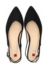 Ballerine slingback nere in suede con punta affusolata, lati aperti e una sottile cinghia alla caviglia. Presentano un accento rosso sulla suola. Fodera interna liscia.