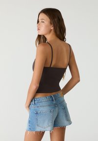 Stradivarius Shorts di jeans - light blue