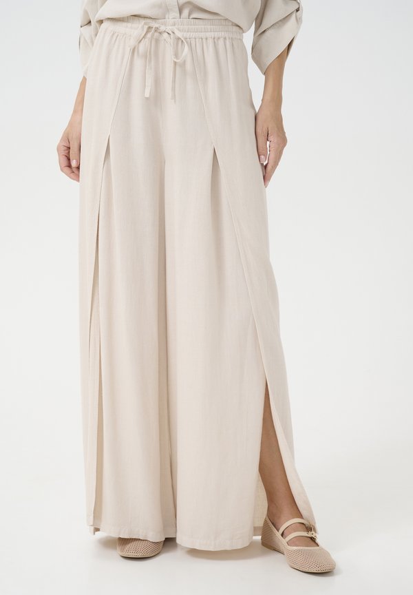 CRVENTA - Stoffhose - crispy sand