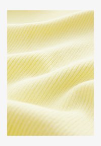 Kijelölve, lemon yellow