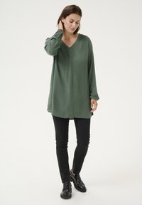 Kaffe KAAMBER V-NECK - Tunika - garden topiary