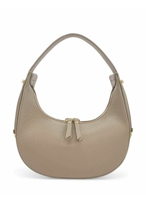 Sac à main en cuir taupe texturé avec une poignée supérieure incurvée et deux curseurs de fermeture éclair à l'avant, présenté sur fond blanc.