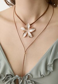 Stradivarius Halskette - beige