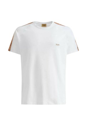 T-shirt bianco di cotone con maniche corte, caratterizzata da un accento testurizzato sulle spalle e un piccolo logo sul petto.