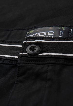 Ombre, Chino - black