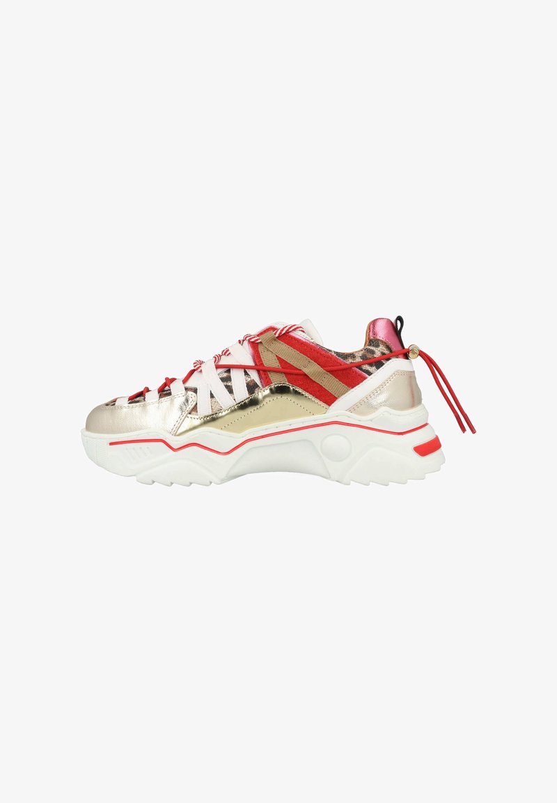 Sneakers hebben een metallic gouden, rode en dierenprint ontwerp. Ze beschikken over een opvallende witte zool en meerkleurige veters voor een veilige pasvorm.