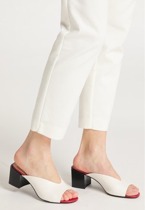 Ciabattine con tacco - ivory