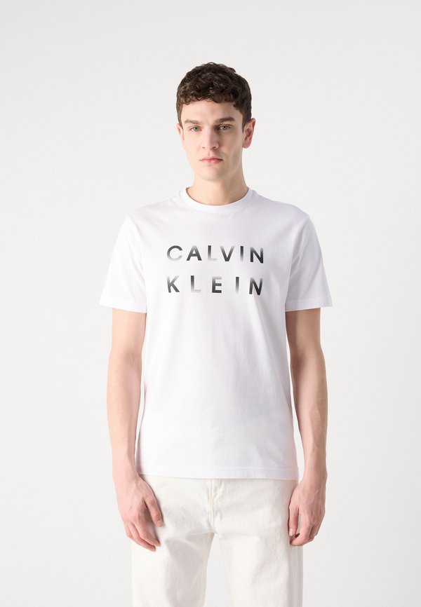 ENLARGED LOGO - Print T-shirt4