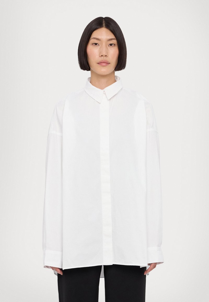 Stieglitz VILA - Bluza s gumbima - white