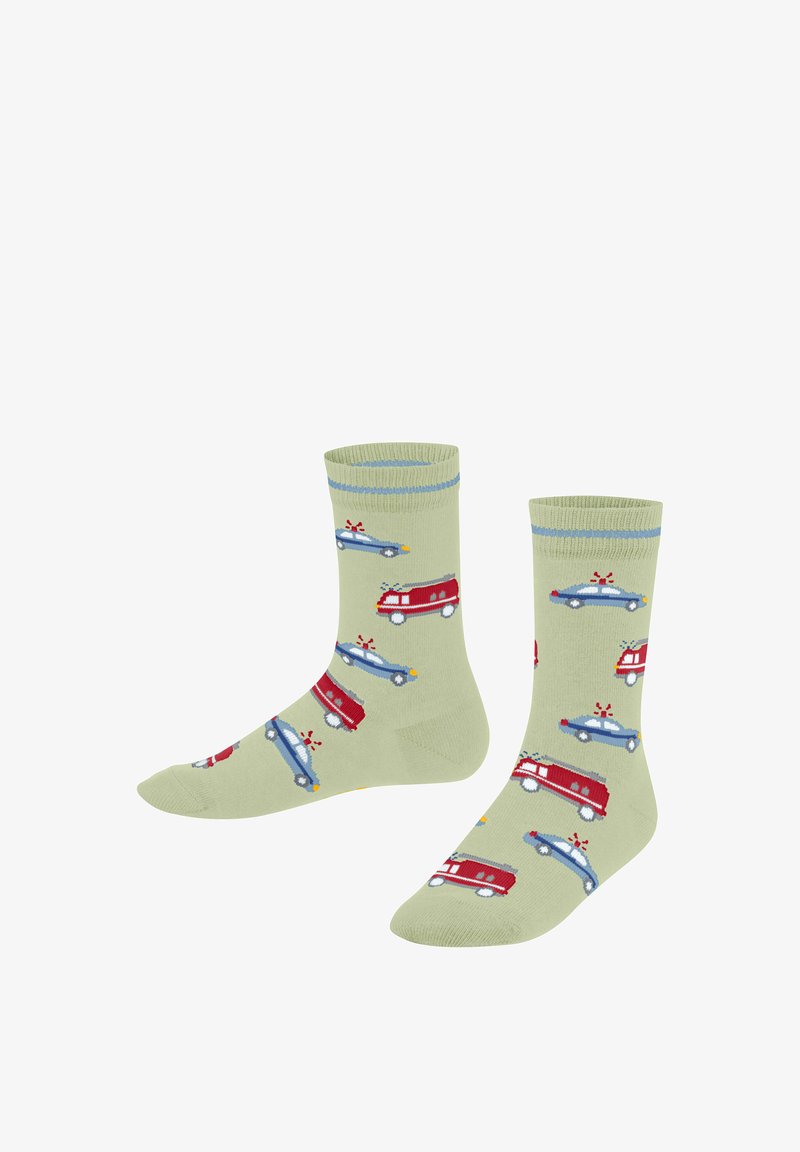 Chaussettes vert clair avec des rayures bleues en haut, ornées d'un motif de camions de pompiers rouges et de voitures de police bleues avec des lumières clignotantes.