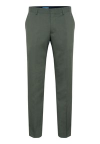 Pantalons vert olive fabriqués dans un tissu lisse et texturé. Présentent une coupe standard, une jambe droite et une taille classique avec passants de ceinture.