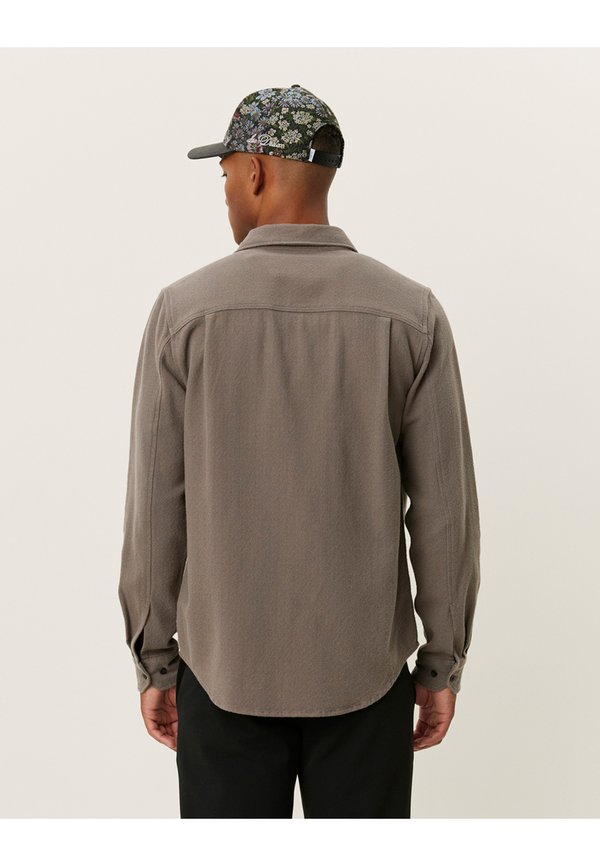 KASH - Shirt - bungee cord4