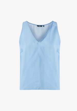 Haut bleu clair sans manches avec un col en V, fabriqué en tissu doux, présentant des coutures minimales et une coupe décontractée. Aucun motif ou accessoire visible.