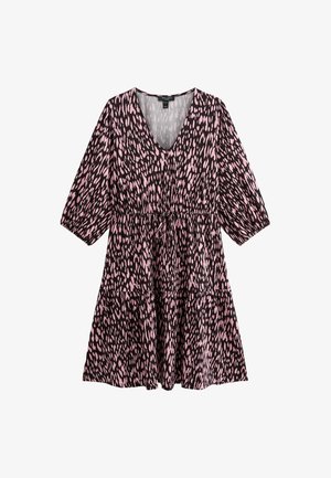 Kortärmad klänning med V-ringning i svart med rosa abstrakt mönster, samlad midja och volangkjol. Lättviktsmaterial med en flödande textur.