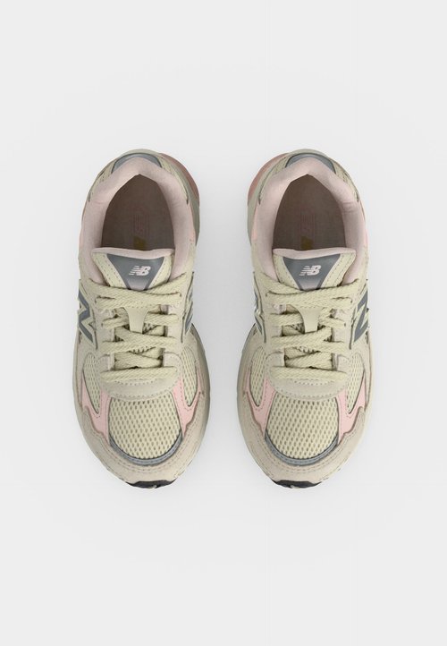 New Balance 2010 UNISEX - Trainers - turtledove/shell pink — foto 5