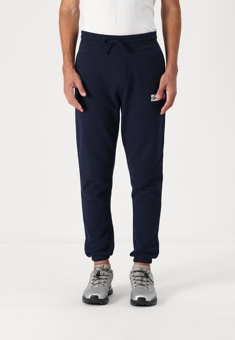 Tommy Jeans - ENTRY SWEATPANT - Tracksuit bottoms - dark night navy, Enlarge