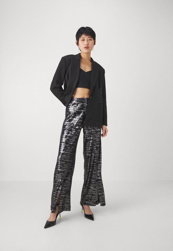 SAGA ESSENTIAL SUITING - Blazer2