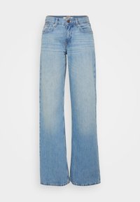 Svetlo modri široki jeans iz denima, s sprednjim zapiranjem na gumb, petimi žepi in rahlo zbledelimi območji za različne teksture.