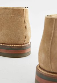 Next SIGNATURE CHUKKA-REGULAR - Schnürstiefelette - stone