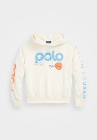 Krémová mikina s kapucí, která má velký modrý grafický prvek "polo" s vlnami a oranžovým kruhem. "Ralph Lauren" je vytištěno modře na pravém rukávu.