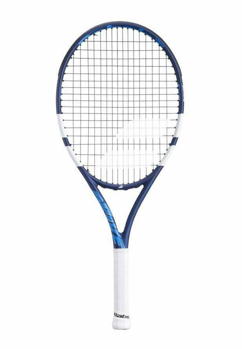 Tennisschläger mit einem blau-weißen Rahmen, einem ovalen Schlägerkopf, einem strukturierten weißen Griff und einem Gitter-Saitenmuster über dem Kopf.
